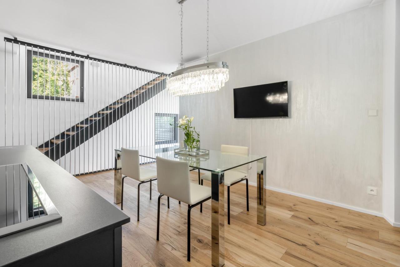 Luxury Penthouse Prague Apartment Exterior photo
